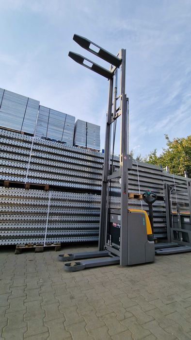 Elektryczny wózek Jungheinrich EJC 214 4.3m Paleciak Widłowy Triplex