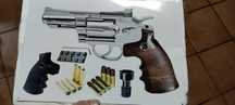 Poster em metal revolver Dan Wesson