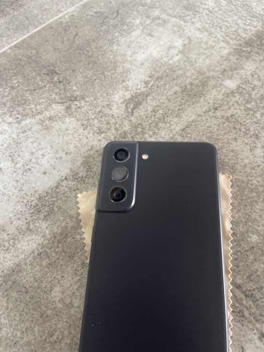 Sprzedam samsung S21 FE PLUS