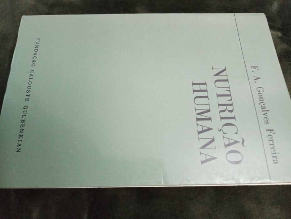 Nutrição humana / F. A. Gonçalves Ferreira - F Calouste Gulbenkian, 83