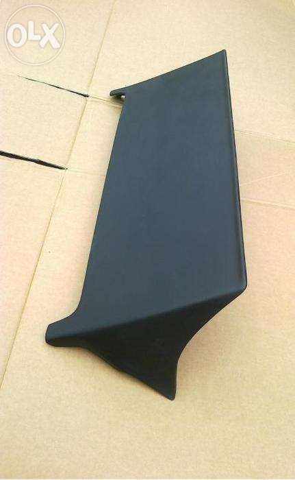 Spoiler tylnej klapy honda civic 4 generacji