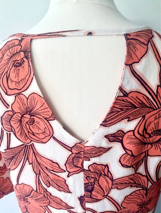 17. S Nowa różowa sukienka/tunika w kwiaty/wzory New Look