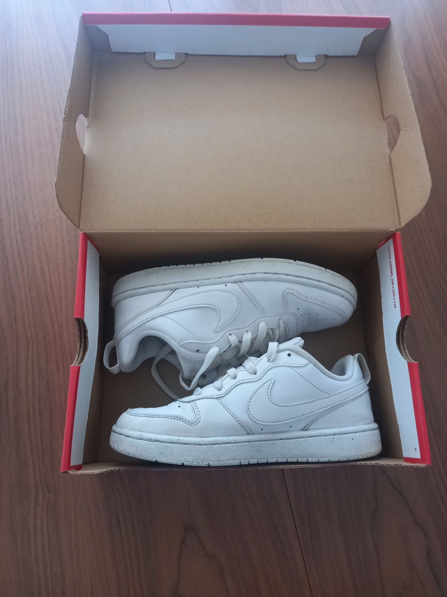 Sapatilhas nike com caixa