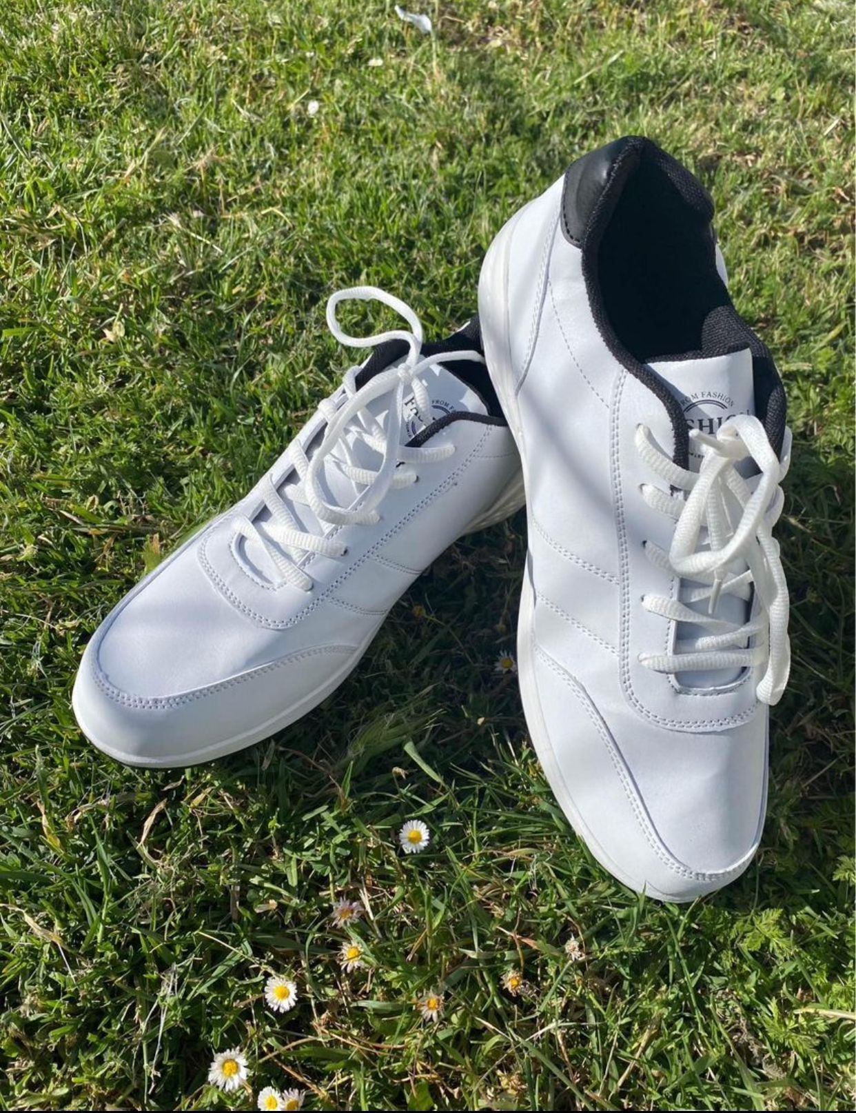 Tenis brancos novos 45