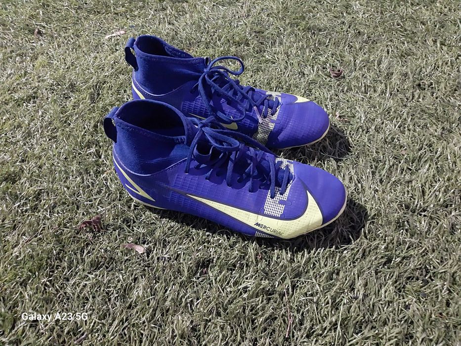 Chuteiras Nike nro 36