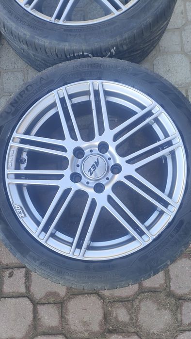 Felgi AEZ R17 ET40 5x114,3 z oponami Uniroyal RainSport 5 225/45