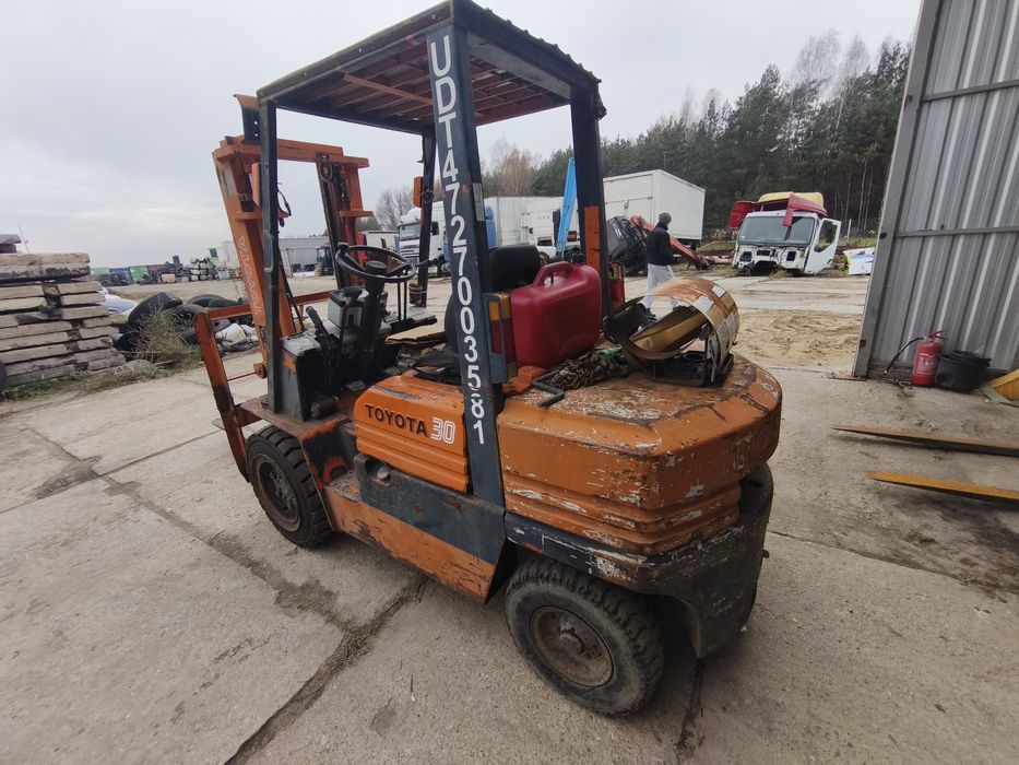 Toyota 5F G30 benzyna 3t udźwig