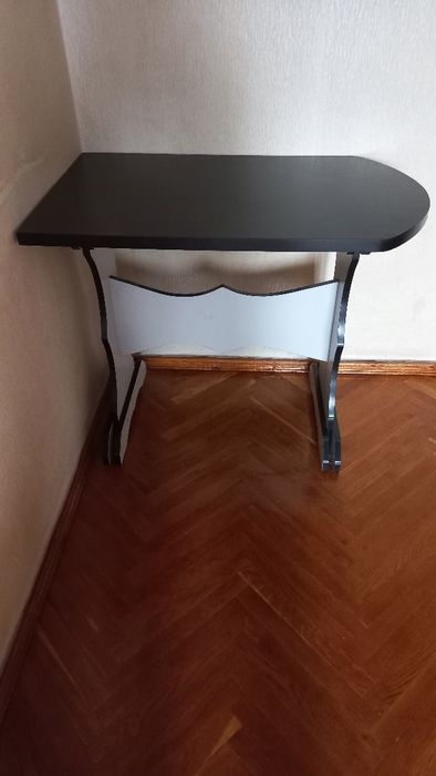 Стол на кухню или куда нужно