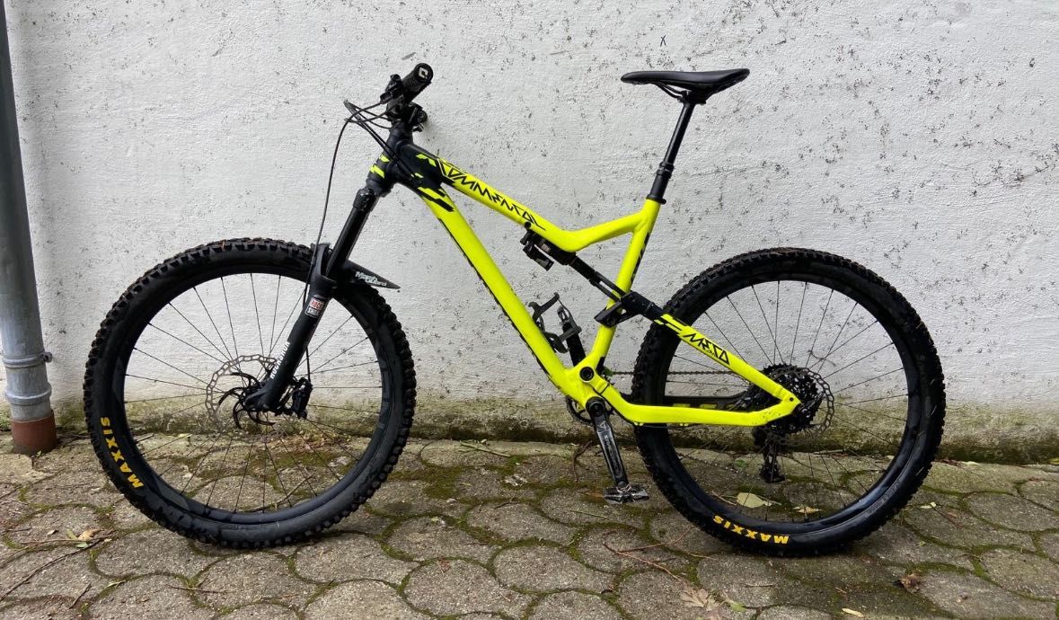 Commencal Meta V4 Race M/L 27,5 RS Pike RCT3 Shimano SLX RaceFace