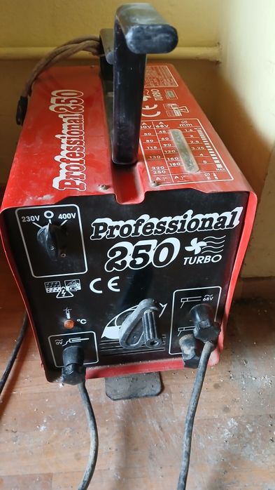 Spawarka Profesional 250 turbo