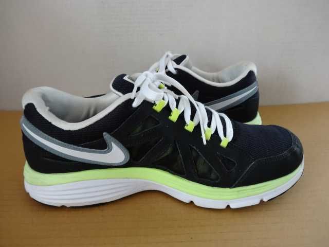 Buty NIKE LISTO DUAL FUSION roz 44 Bieganie Sportowe Adidasy