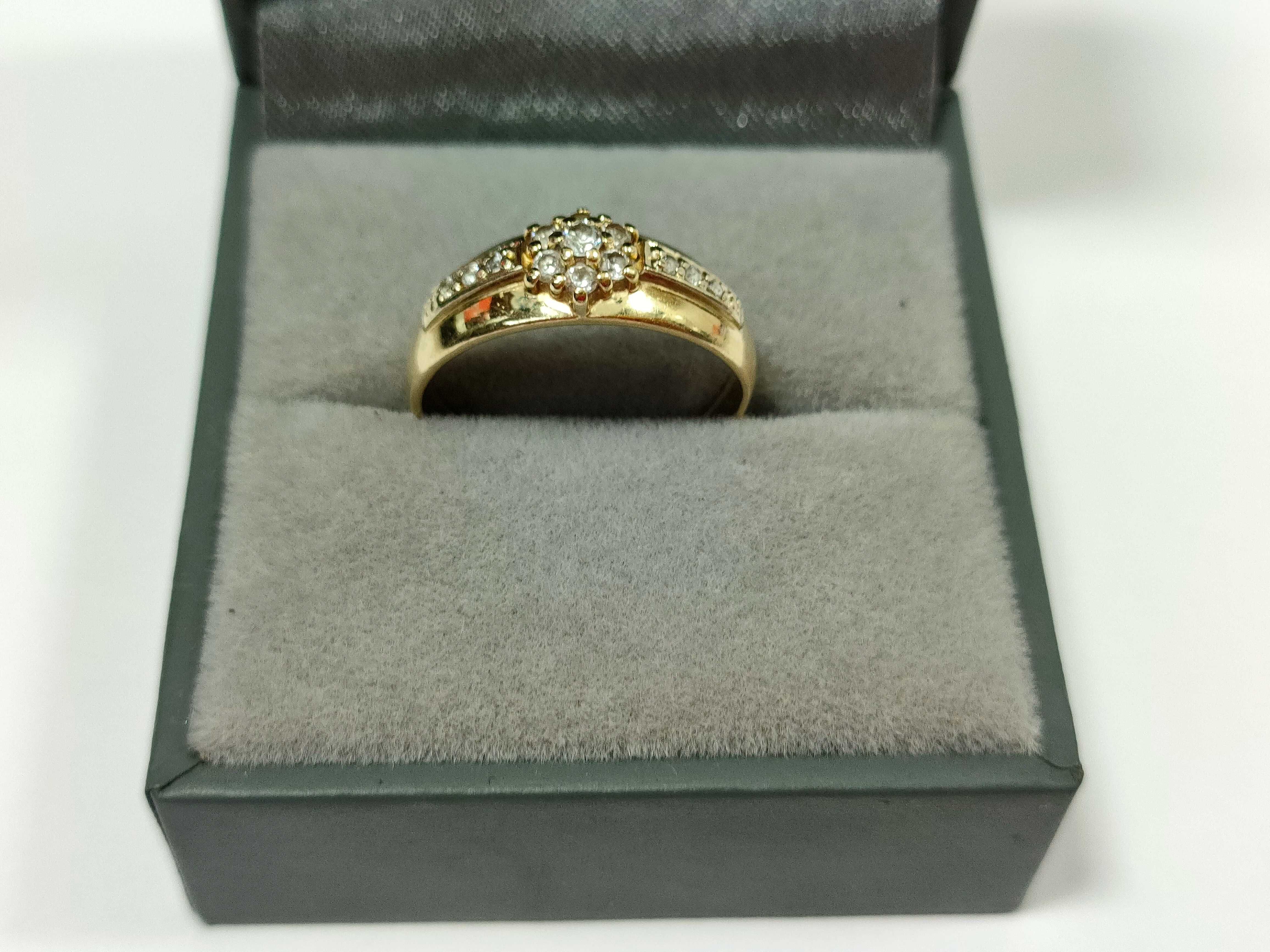 złoty pierścionek DAMSKI CYRKONIE P585 2,78G R12