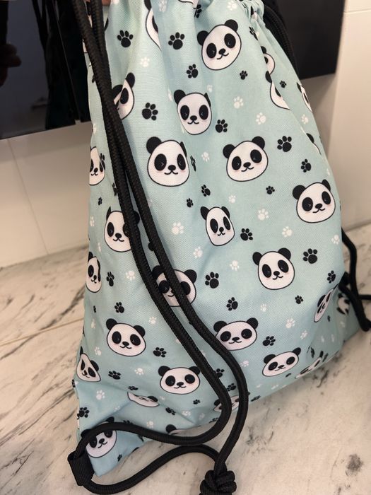 Plecak do klas 1-3 zdrowy plecak z piornikiem i worko-plecakiem.