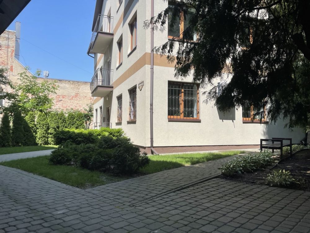 Продаж комерції преміум-класу в центрі міста.