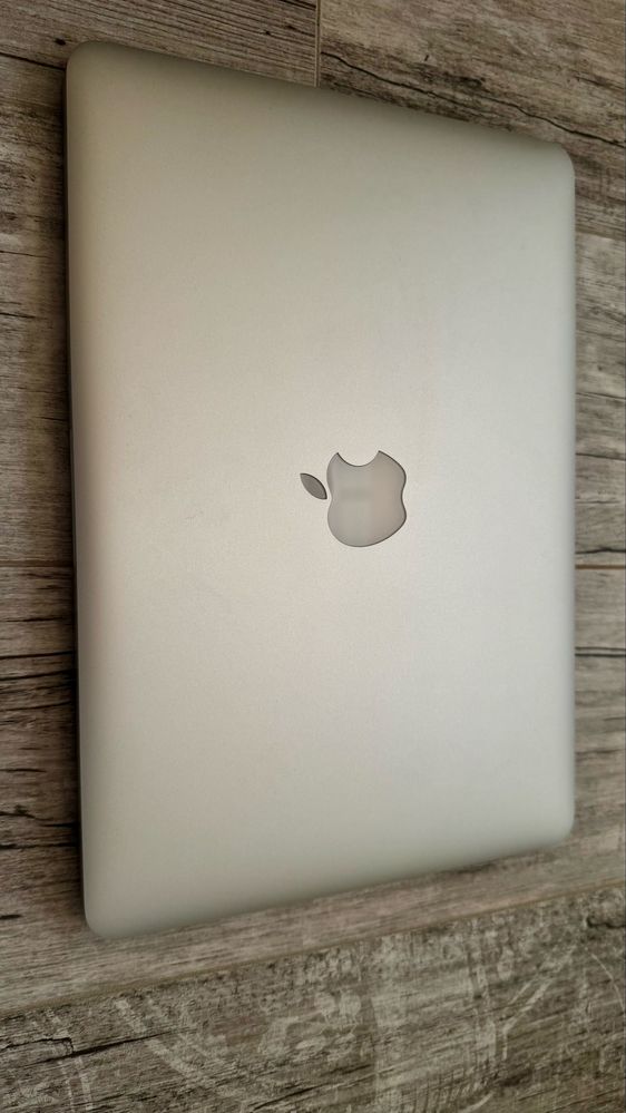 MacBook Pro 13” - super stan