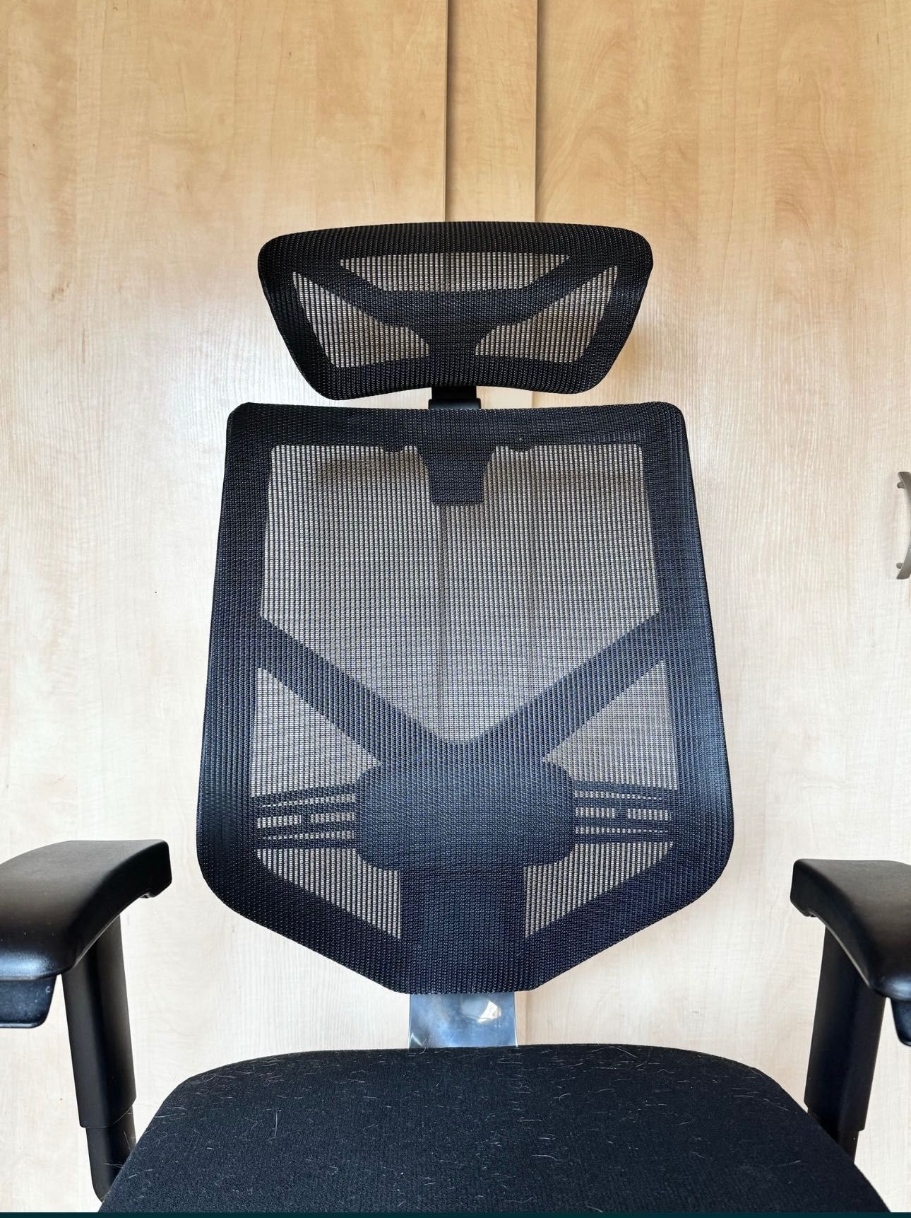 Wygodny fotel biurowy ergonomiczny Insight