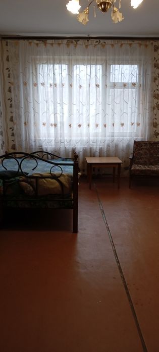 Сдам комнату в 3-х комнатной квартире