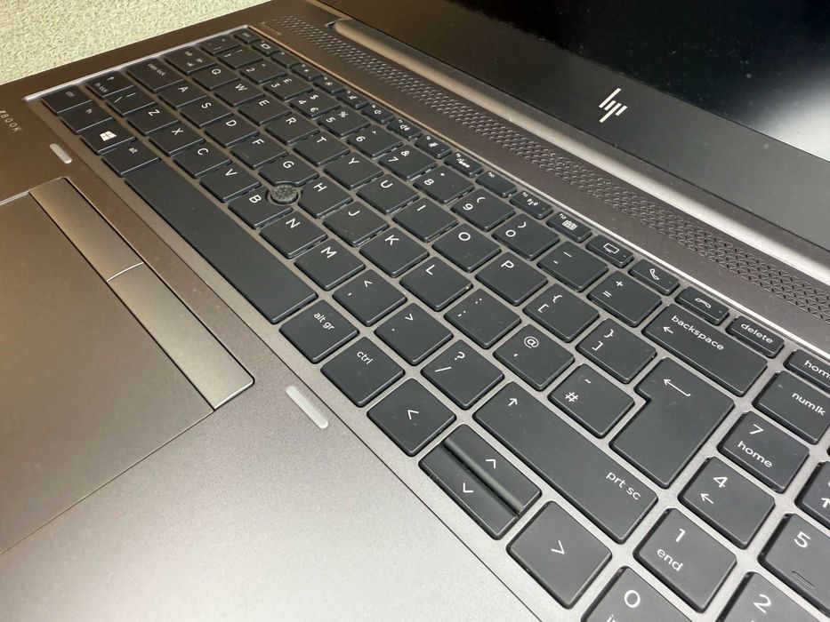 Laptop HP ZBook 15u G6 | i7-8th | 16GB | 512 NVMe | USB C
