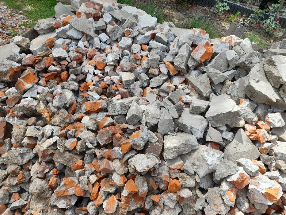 Oddam gruz czysty bez ziemi