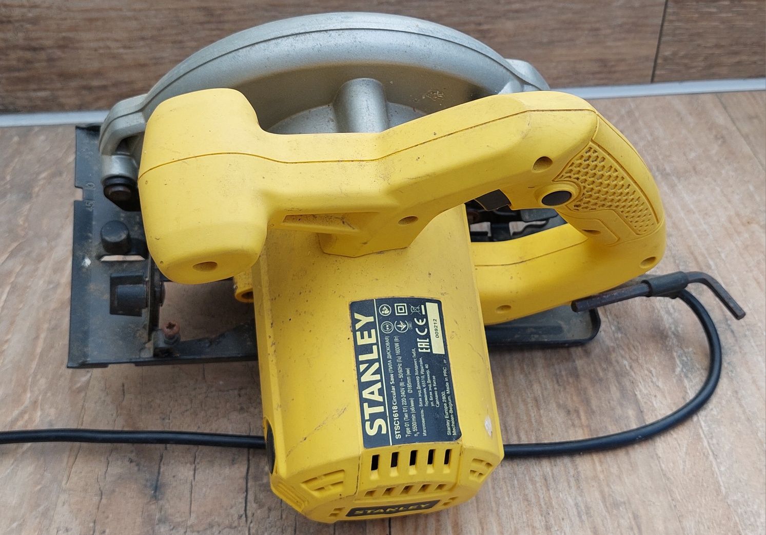 Дисковая пила stanley stsc 1618 (1600 wt)