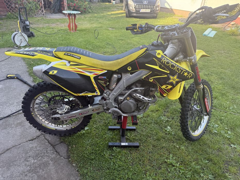 Suzuki rmz 250.