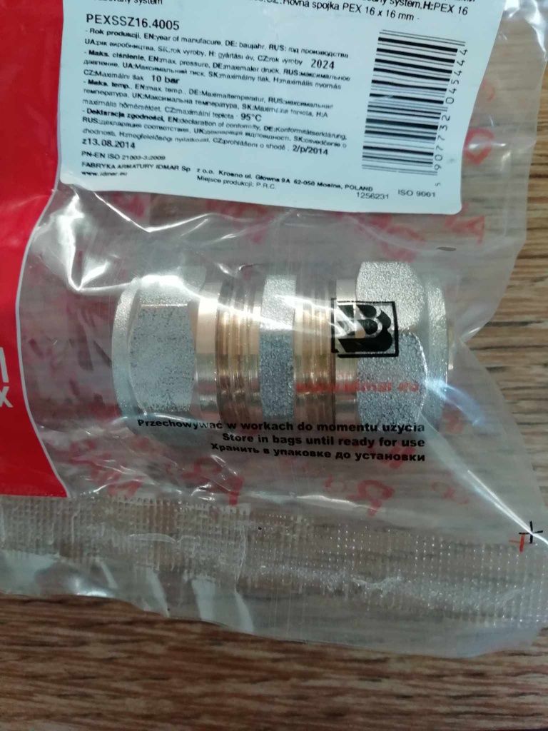 8 x złączka prosta Pex 16x1/2 gwint wewnetrzny