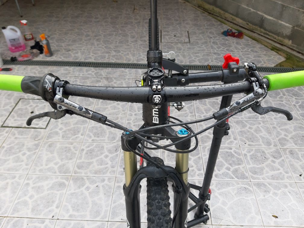 Bicicleta BTT Bmc Carbono