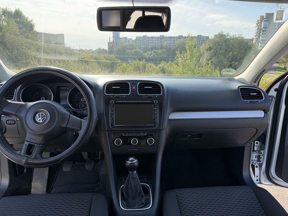 Volkswagen Golf VI універсал
