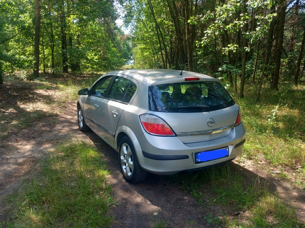Sprzedam Opla Astrę 1.8 Sekwencja 2005rok *Sprawna Klima* Bez Rdzy*