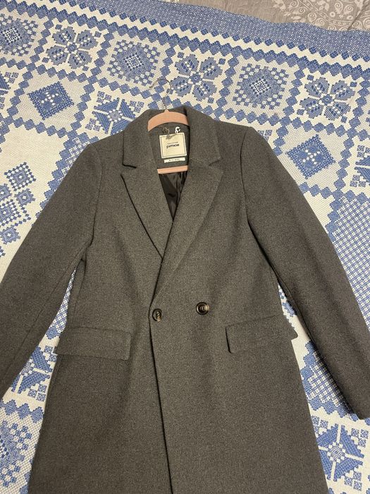 Жіноче полу-пальто