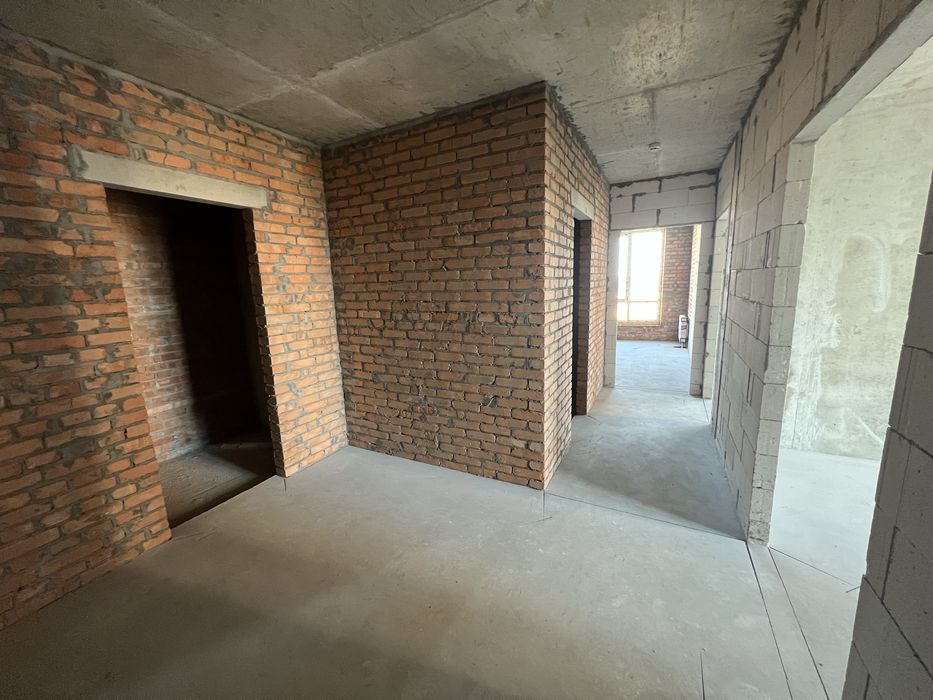 Крона Парк 2 квартира з коморою
