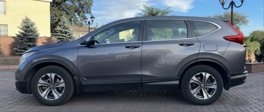 Продам Honda CR-V 2017 2.4 бензин
