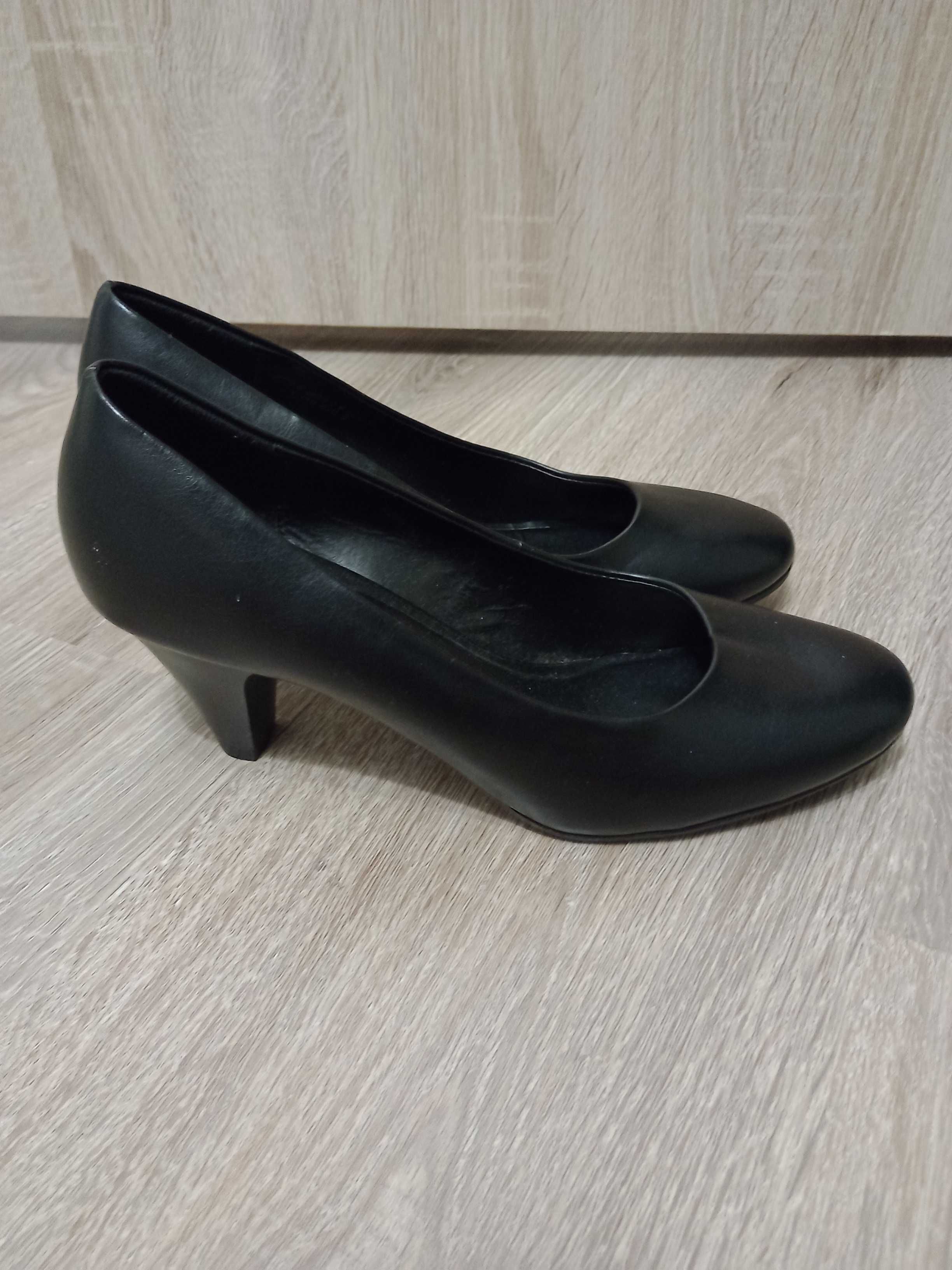 Czółenka buty damskie Graceland rozmiar 40