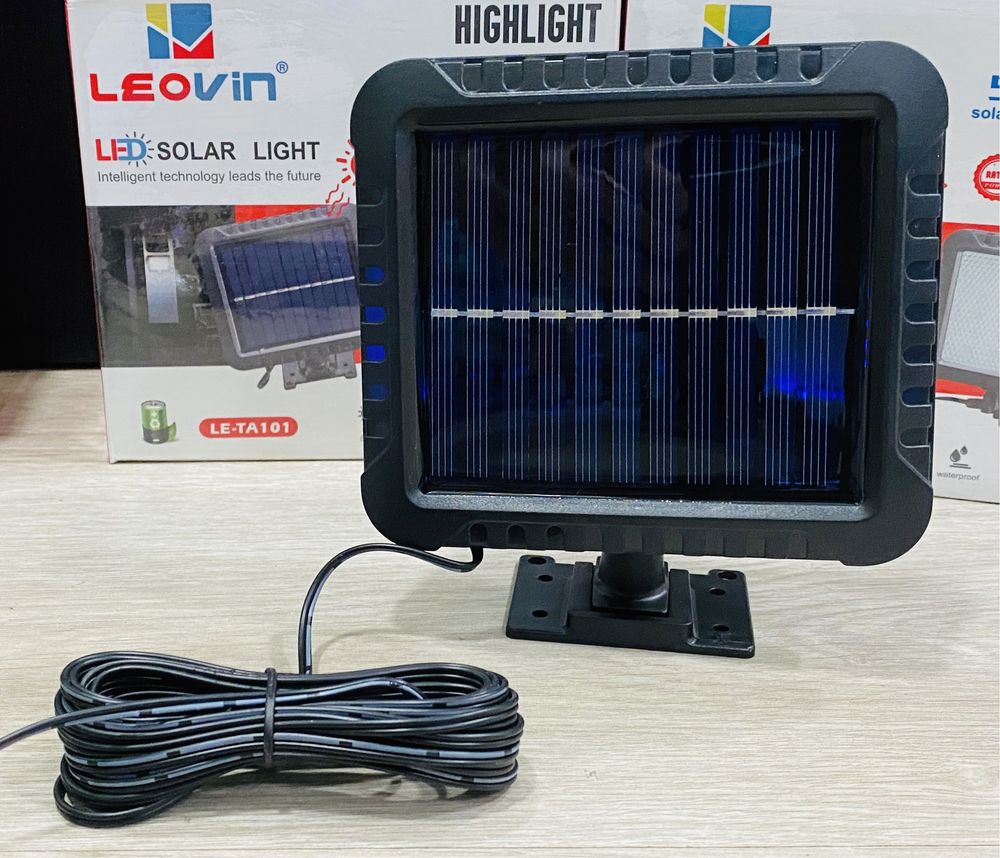 Projector Led Solar c/ sensor e bateria