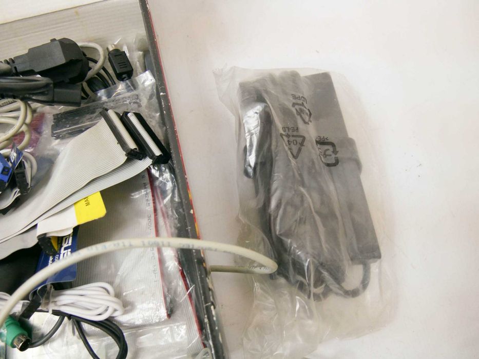 Kable ładowarki złączki zasilacze opcja paczki