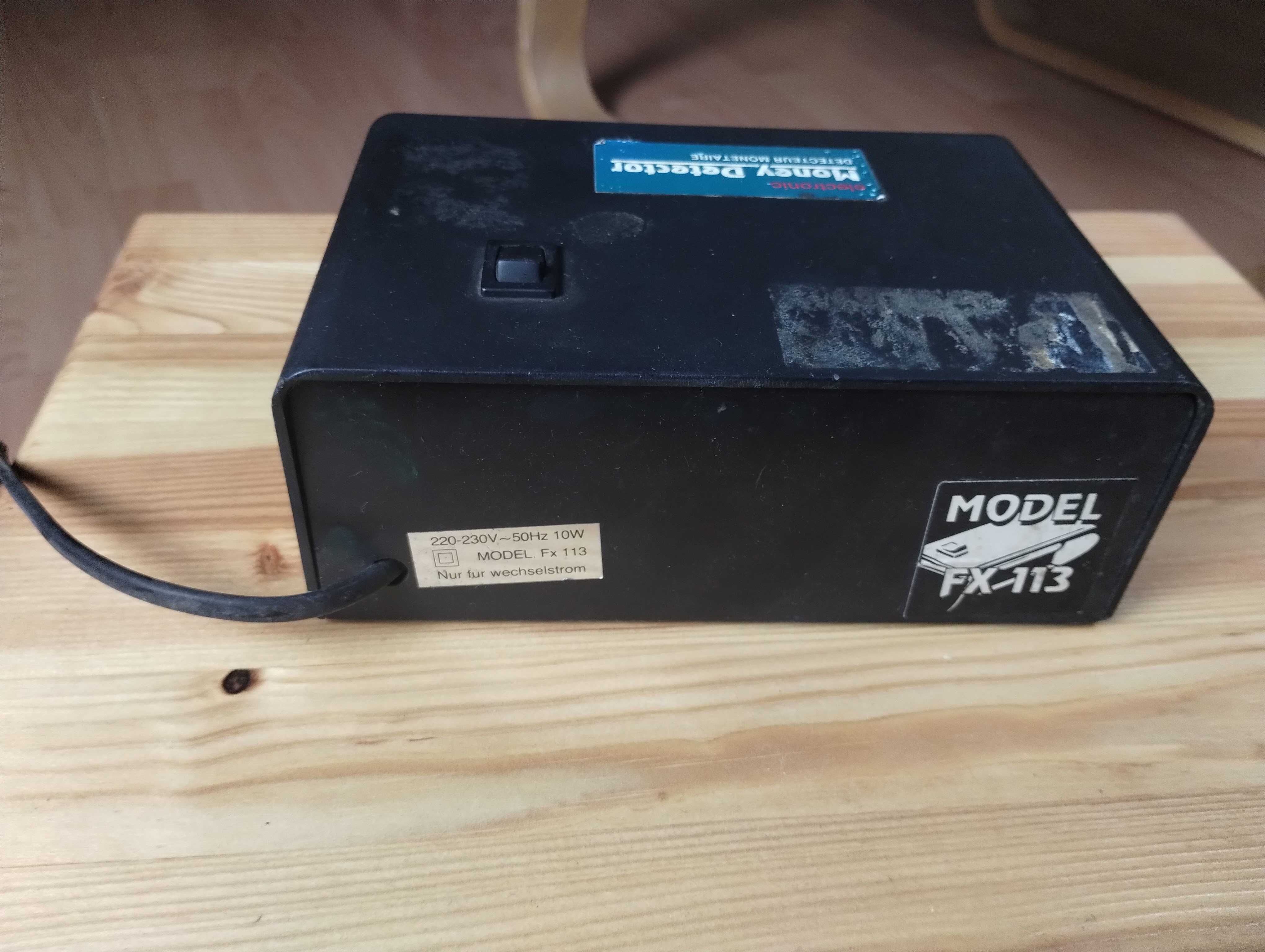 Tester banknotów, organizer na bilon
