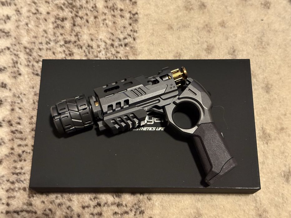 GoBigger Punnk - Коллекционный фиджет-игрушка, Версия из циркония