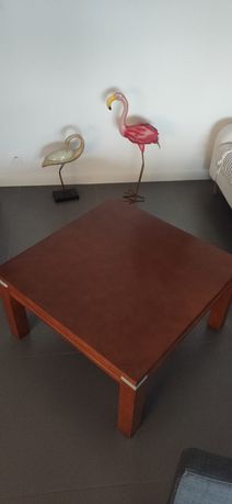 Stolik drewniany brązowy
