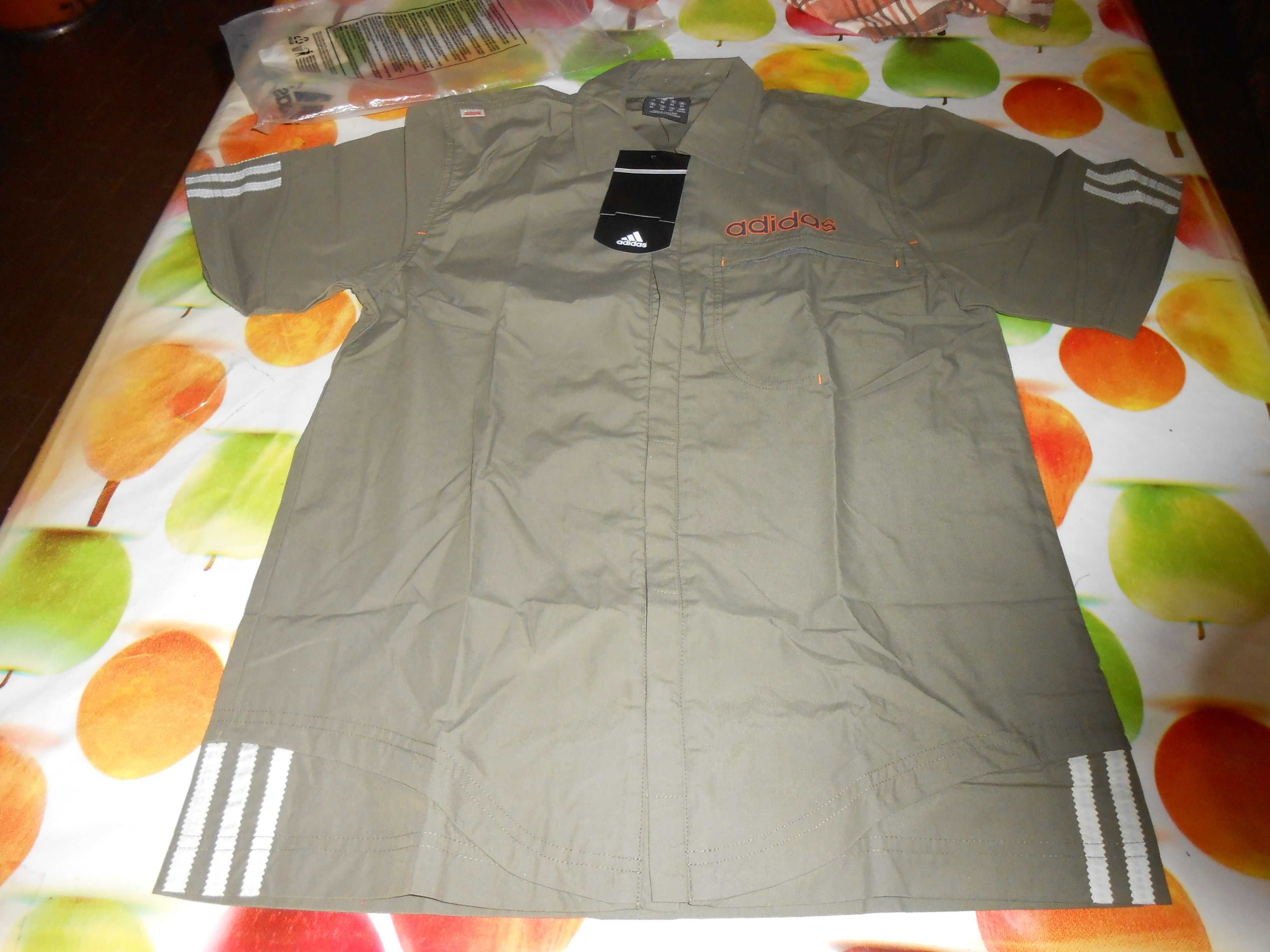 Camisa Adidas original Tamanho S novo