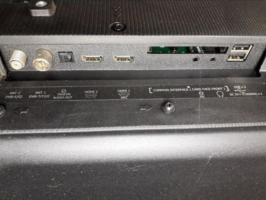 Samsung UE32H4270AU Hisens 43B6700PA Samsung PS43E450A1W