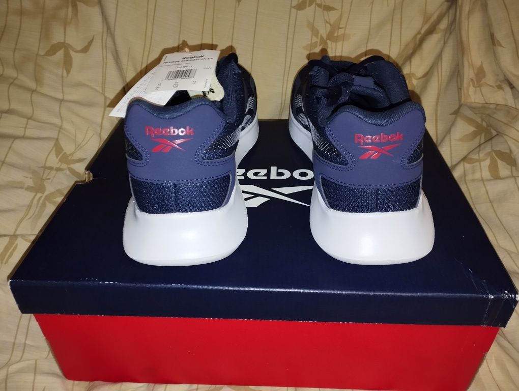 Нові оригінальні кросівки Reebok