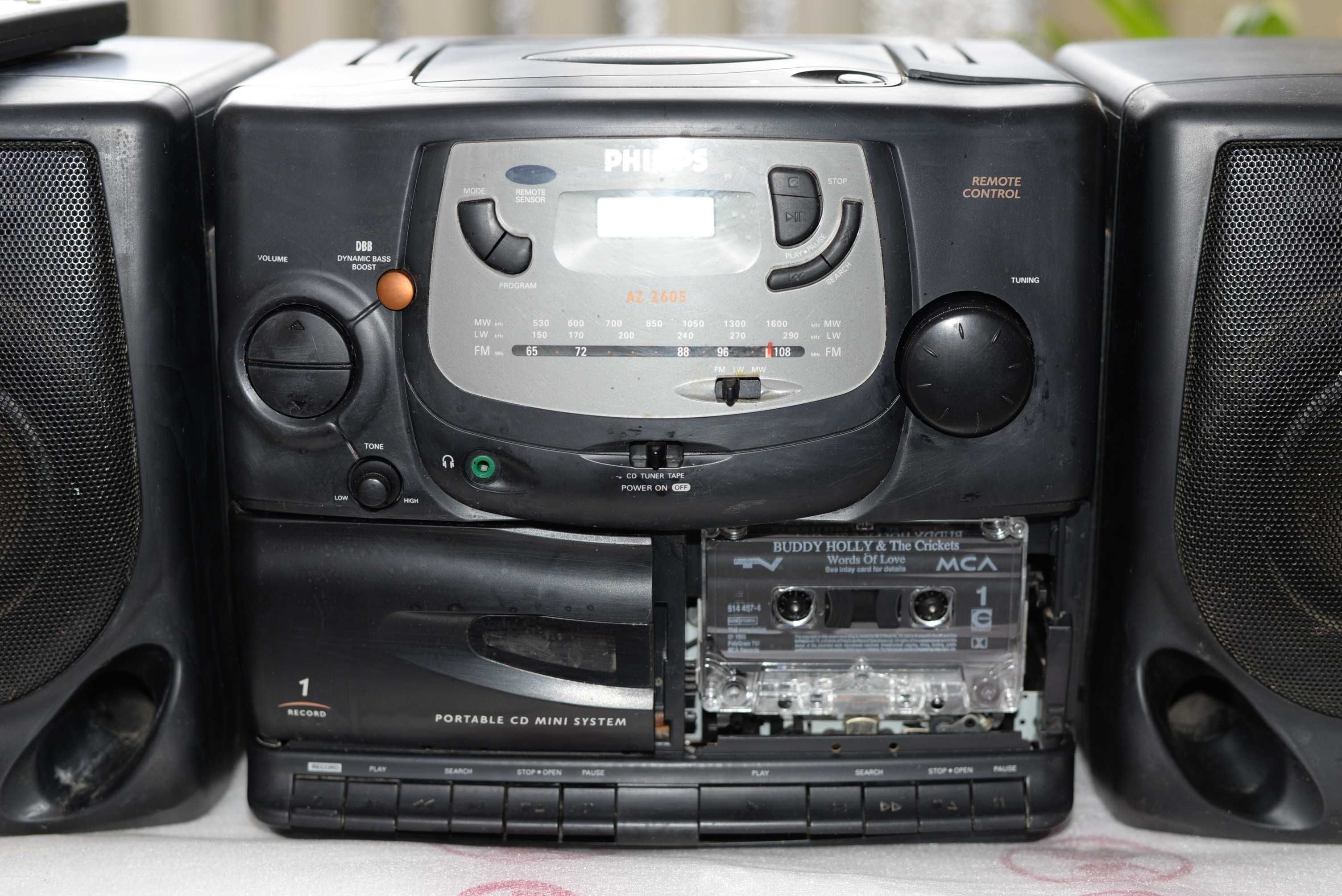 бумбокс с пультом ,магнитола Philips  AZ2605  CD, радіо,касети