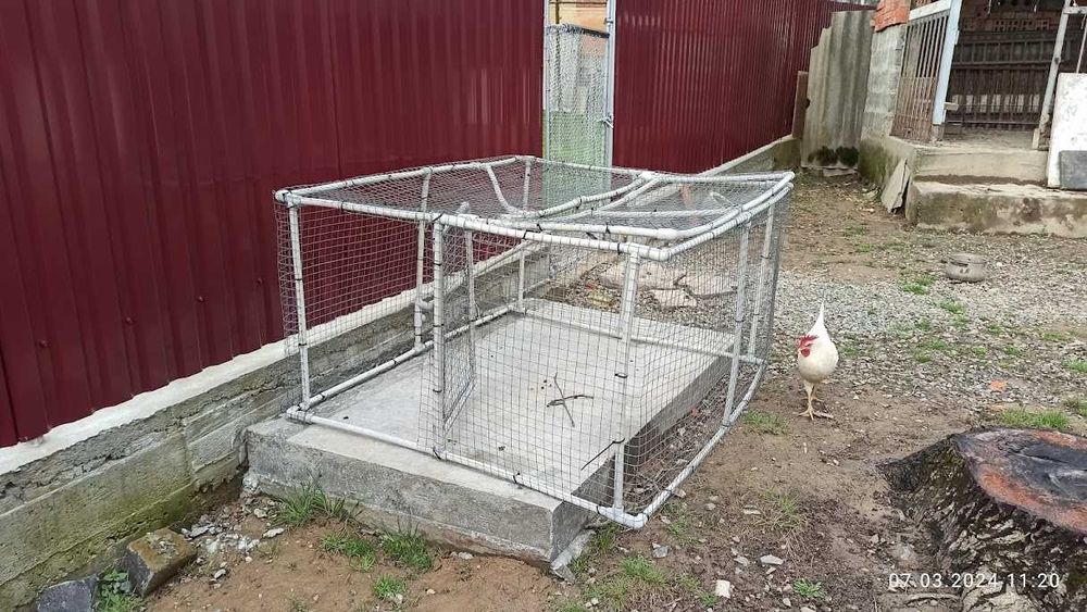 Вольєр для вигулу  курчат, випасу кролів 130/120/70 см .