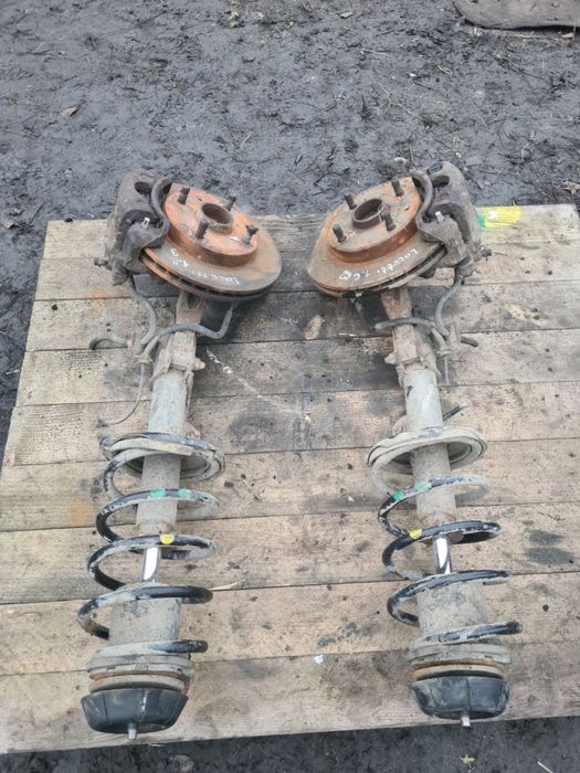 Передні стойки амортизатор супорт ступиця цапфа Chevrolet Lacetti 1.6