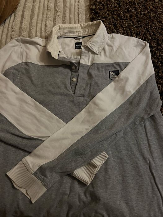 Polo da Hugo Boss azul e branco tamanho M