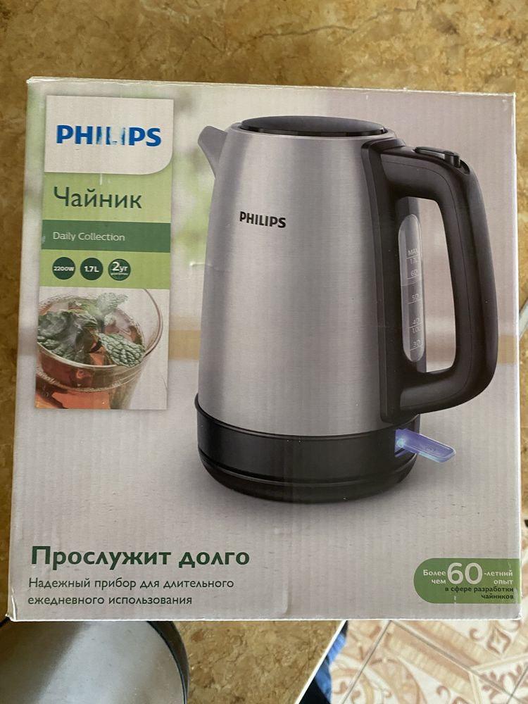 Електрочайник PHILIPS HD9350/90