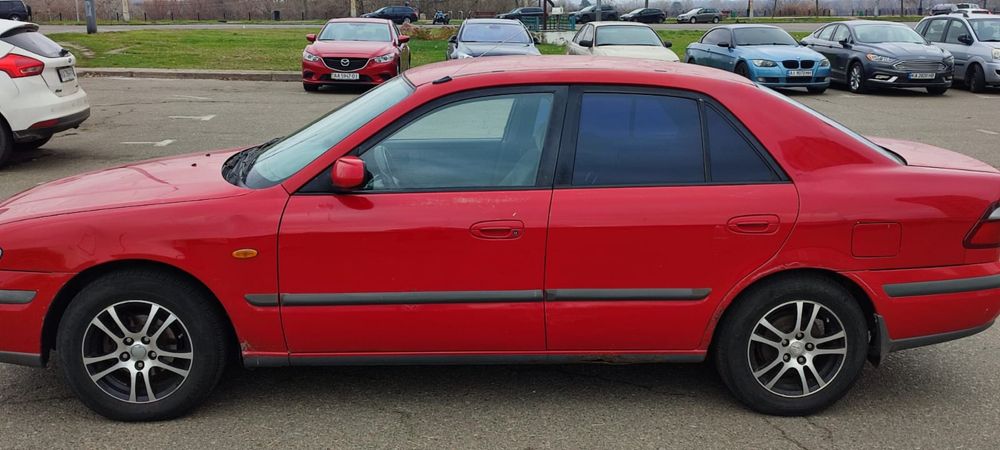 Автомобіль MAZDA 626