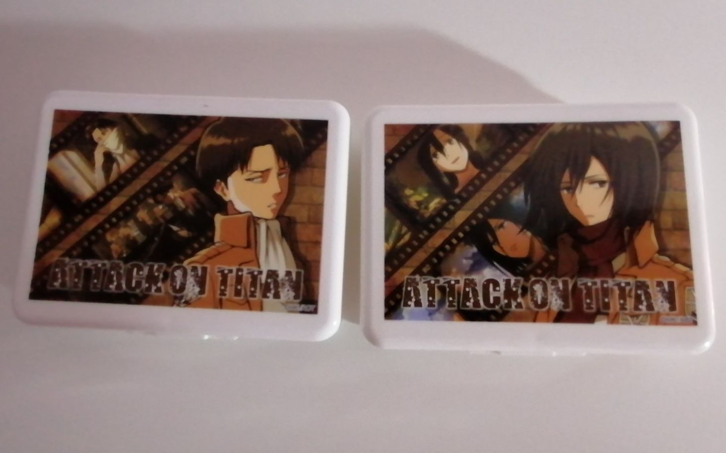 Estojo+ 3 caixas pequenas Attack on Titan