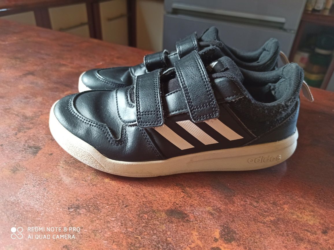 Buty sportowe Adidas 34