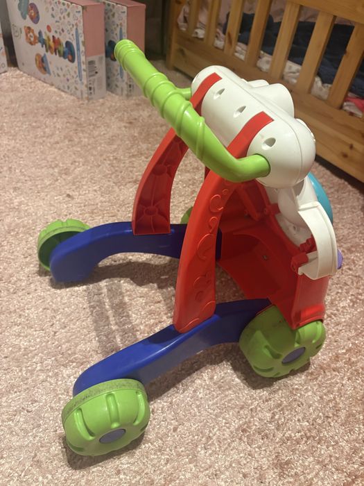 Vendo andador com atividades